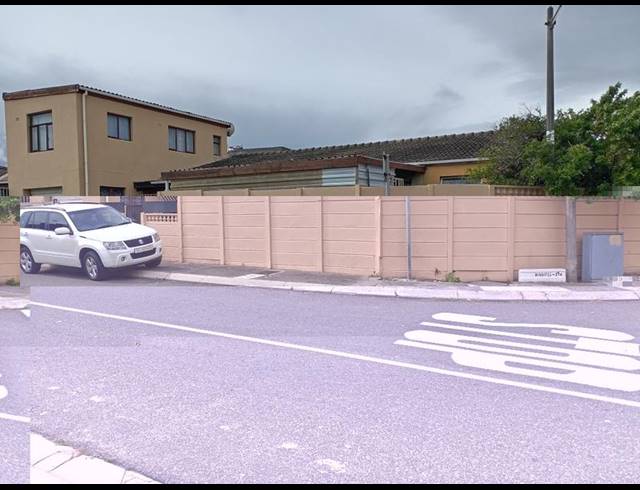 3 BEDROOM HOUSE FOR SALE IN PORTLANDS